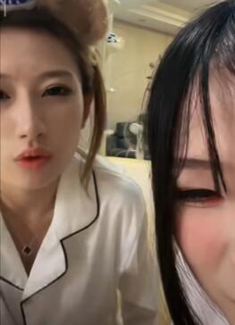 带这款式项链的女主播从没让人失望过