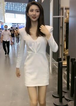 快手福利视频:身高180cm的美女车模,越看越好看