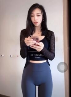 白阿姨瑜伽裤