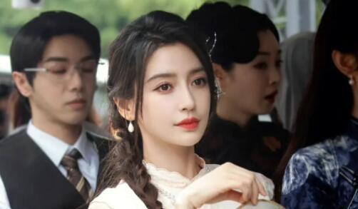 杨颖