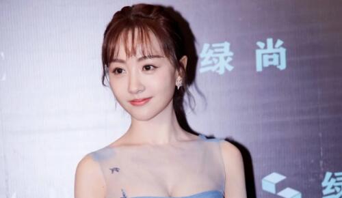 杨蓉
